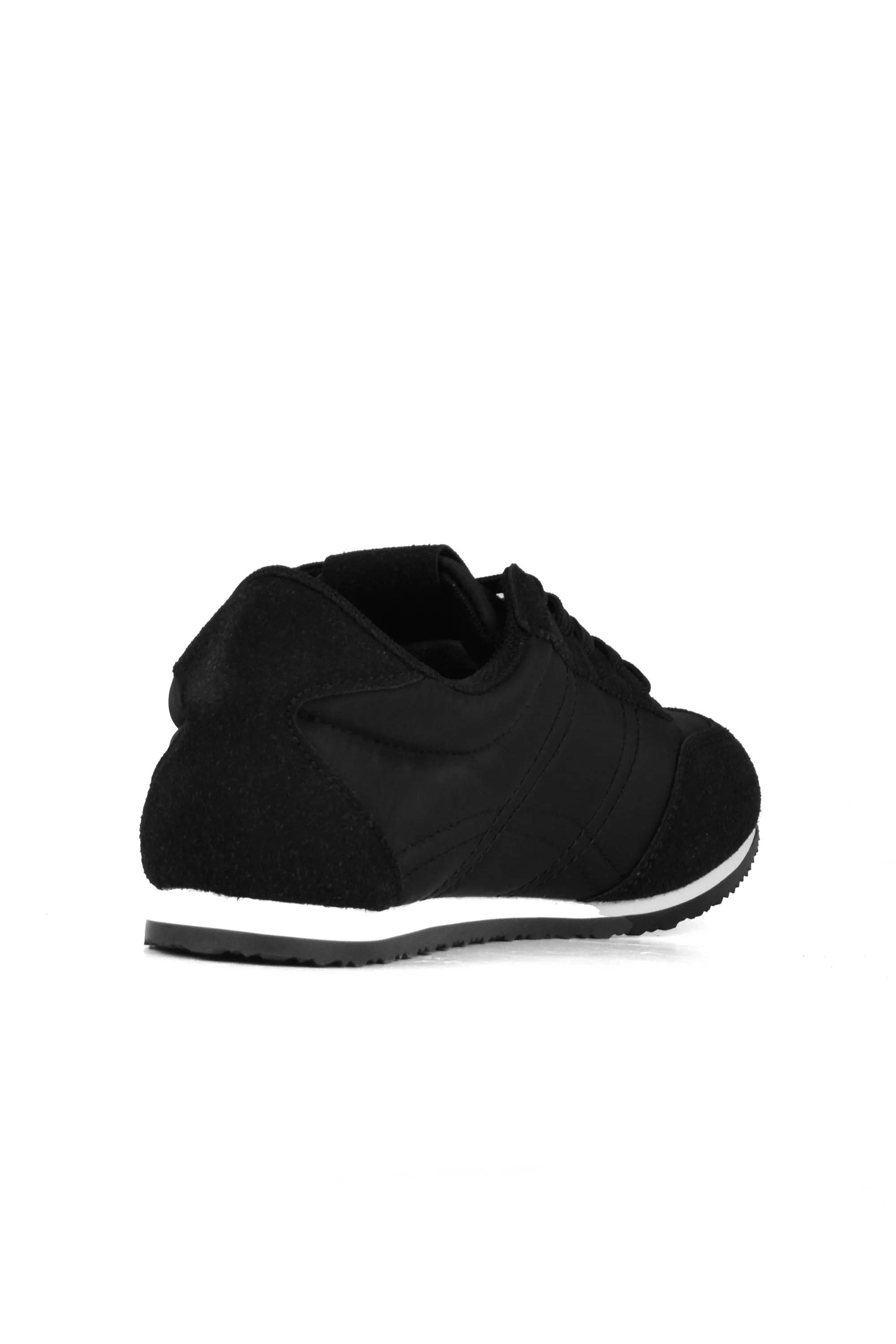 01-5097 Comfy Flat Sneaker