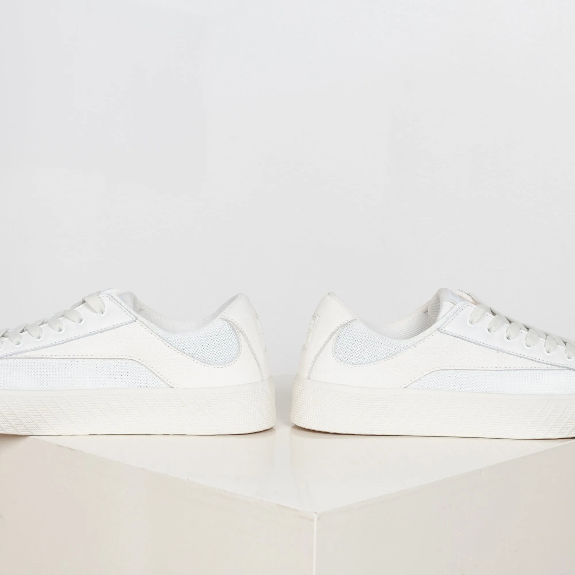 Rodina Sneakers