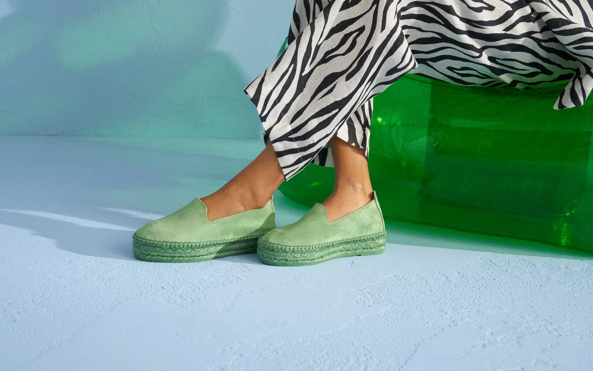 Suede Double Sole Espadrilles - E00D0 - Emili Sindlev x Manebí Pastel Green On Tone