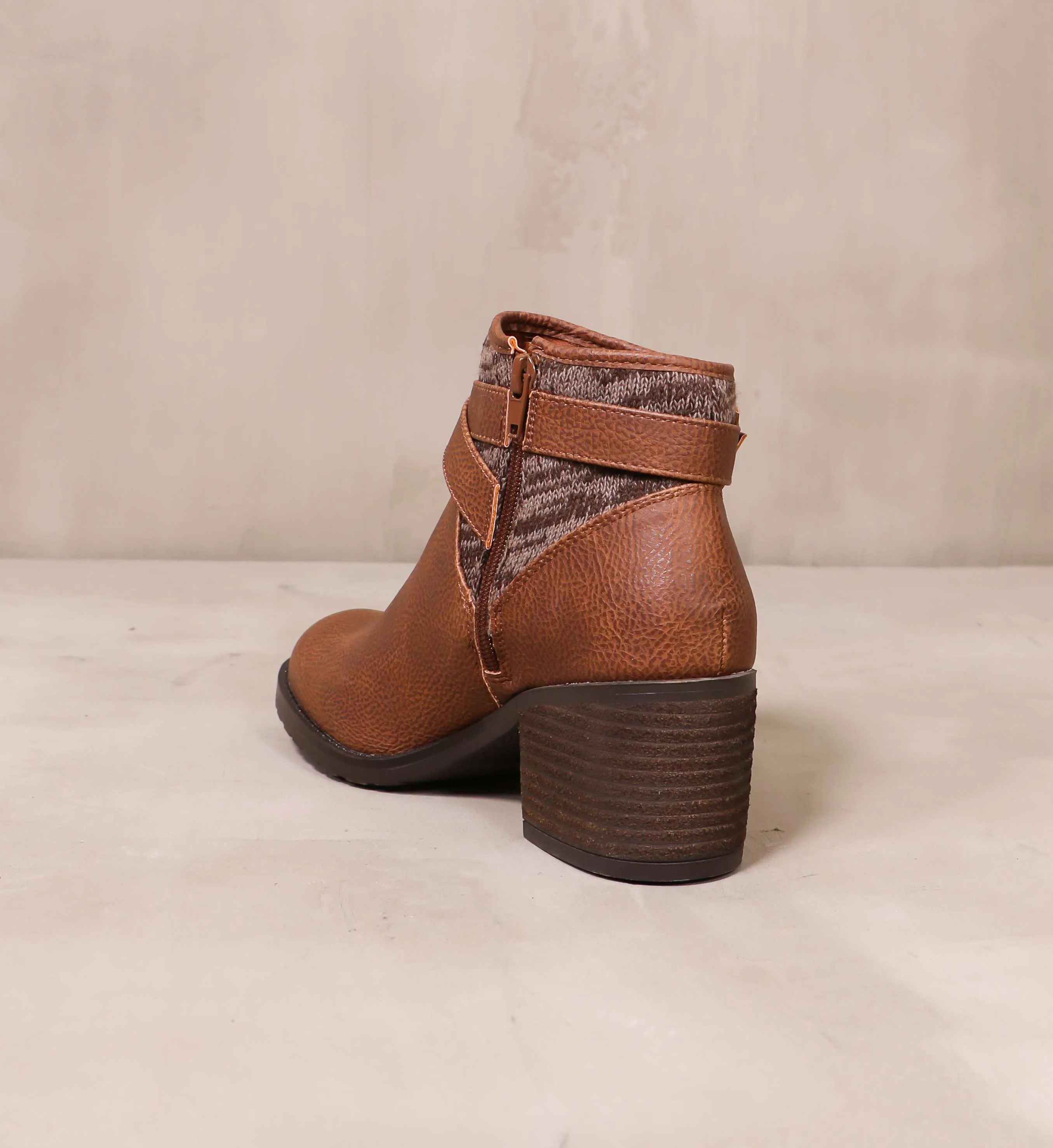 SWEATER LATE THAN NEVER ANKLE BOOT