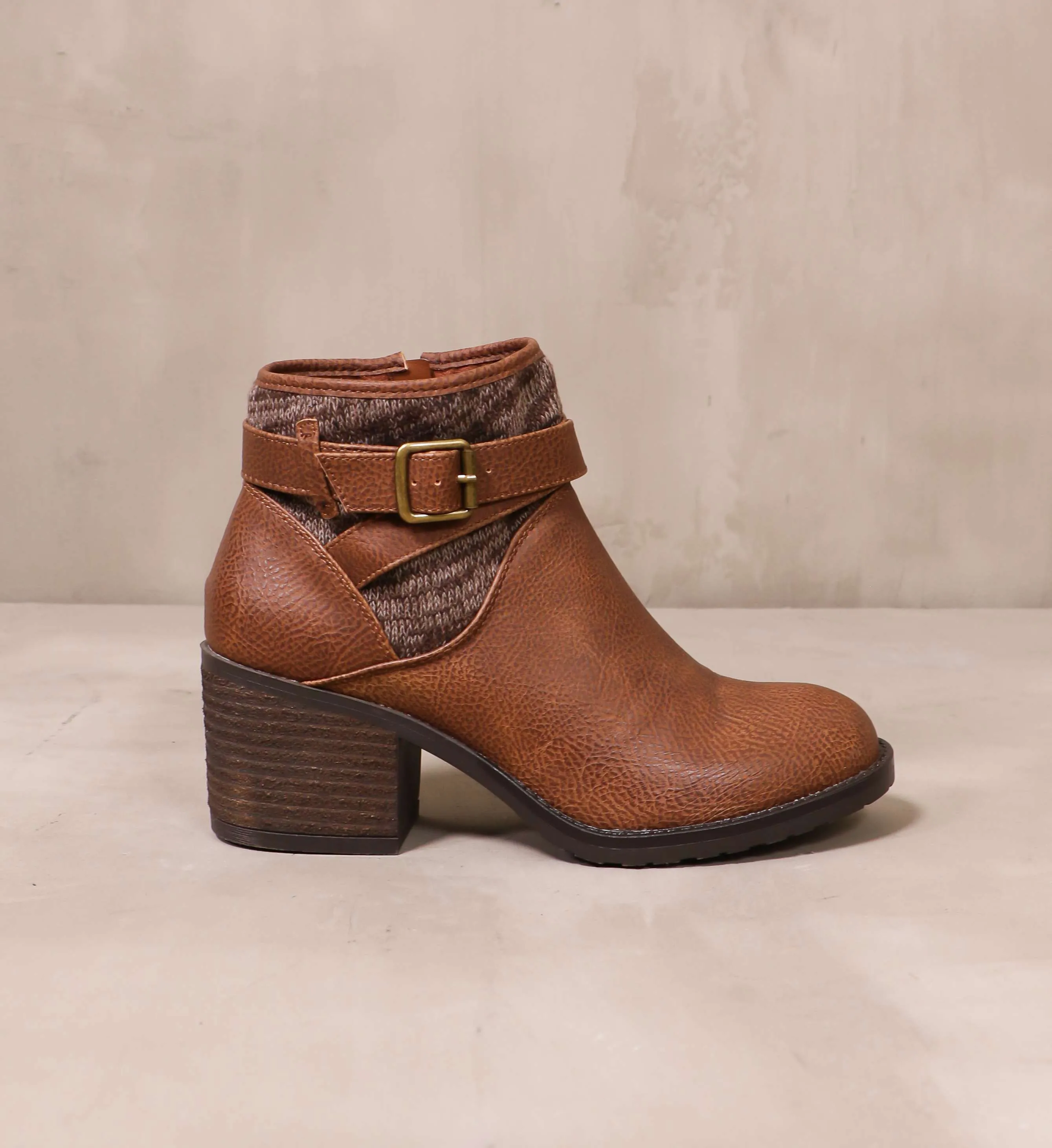 SWEATER LATE THAN NEVER ANKLE BOOT